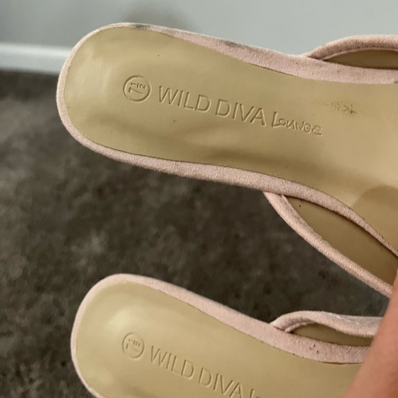 NWOT Pink Suede Ballet Flats with Bow - Picture 6 of 6